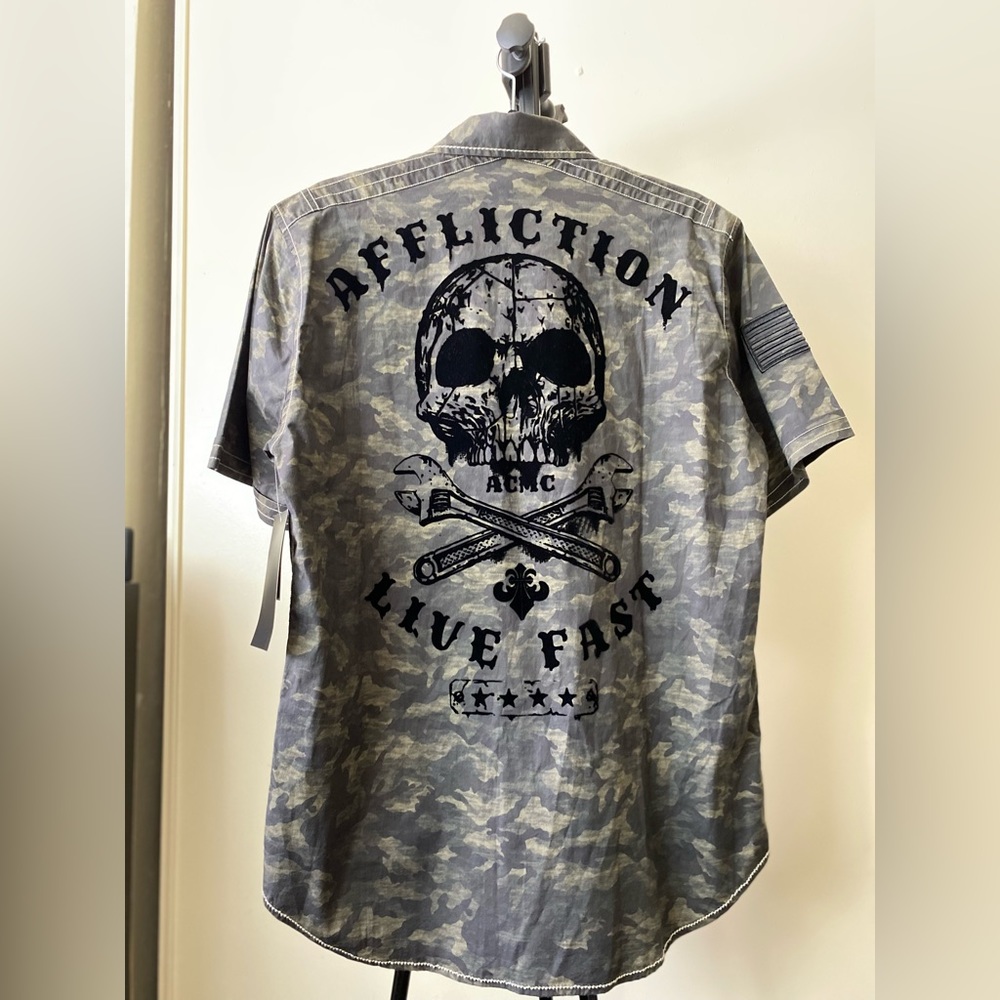 Affliction Men’s Short Sleeve Button Down - Picture 4 of 6